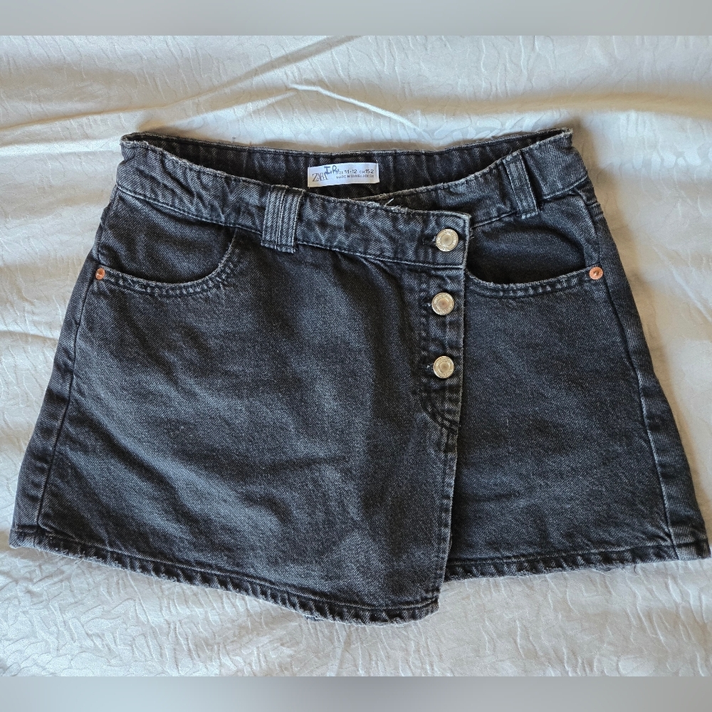 Zara Black Denim Mini Skort